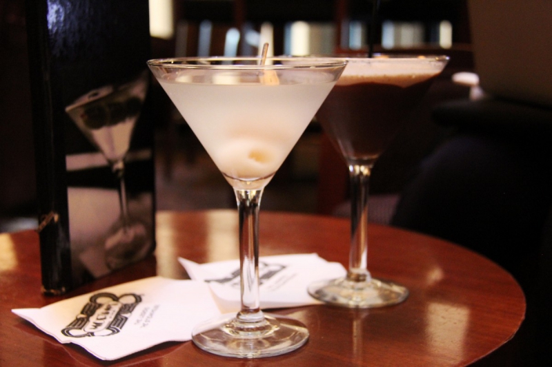 brasserie-COLOMARS-min_martini_bar_lychee_chocolate_alcohol_liquor_happy_hour_happy-910161